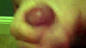 i'm cumming so hard right now, can't stop it