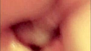 Meksikalı sekreter eteğinin altını filme alıyor, yabancı ile derin anal için! 😲