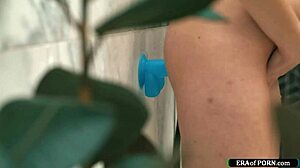 Li Er with big tits gets pounded hard in jacuzzi