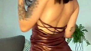 18-Year-Old Exhibitionist Girlfriend Exposed by Cuckold Boyfriend Online