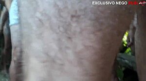 Soția futută de pule uriașe la gangbang pe plajă