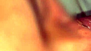 eliza eves chupa pollas afeitadas en blowbang