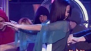 Wow, check Giorgia Palmas doing a sexy dance on CDLive!