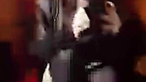 Bak, Bu Sapık Travesti Gizli Japon Çekiminde Sessizce Mastürbasyon Yapıyor, Ne Vahşi Bir Ladyboy Anal Şovu!