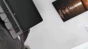 Скрытые любительские моменты, снятые дома