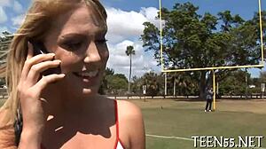 يا، شوف دي المراهقة 18+ اللطيفة بتنيك قاسي مع أكشن كس ضيق