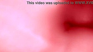 日本人美女がクローズアップで激しい射精を届ける