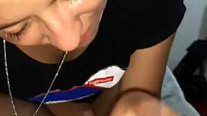 mi novia haciendo lo que le gusta