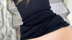 Ik flitste en neukte mijn favoriete TikTok influencer buiten