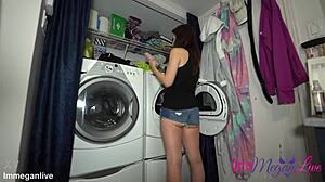 watch me fold laundry in short shorts