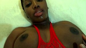 Отчим, продолжай долбить меня жёстко своим огромным членом!