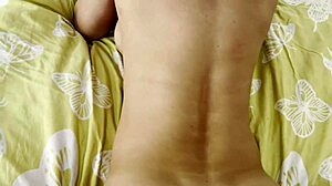 Madrasta Pega Enteado em Quickie POV de Perto, Enchendo Buceta com Orgasmo.