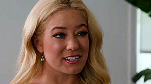 Clarke Kent en River Lynn in grote tieten blondine tiener 18+ glibberige nuru massage met handjob