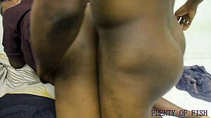 ミスタークンニポルノスターが激しいクンニスキルで支配する