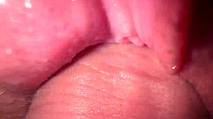 Sassy złodziejka sklepowa złapana i szantażowana za ciasną cipkę