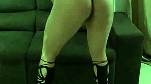 Evy Kethlyn masturbates on camera for you.