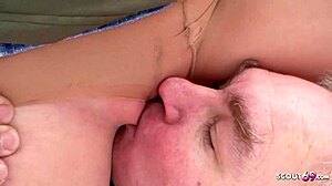 q linda namorava facil with oral and masturbation to orgasm