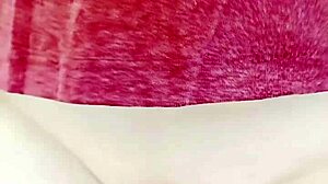 Maturemons pussy sliding on display