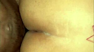 Amateur big ass girl tries deepthroat and submissive kissing in her first time homemade casting session