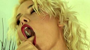 blonde milf solo time, feeling so good 😍