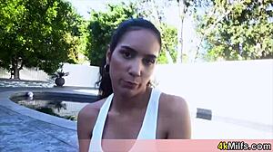 Sporty golddigger stepmom gets taboo fuck