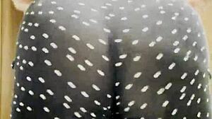 her sexy ass in leggings turns me on.