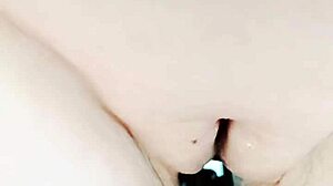 Maturemons pussy sliding on display