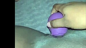 Ebony bbw plays with her pussy and squirts cum everywhere! 💦