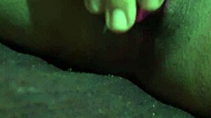 Intriguing solo session with object brings unexpected contrasts