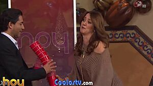 Mexicana Andrea Legarreta enseña su culo grande doblada en HD