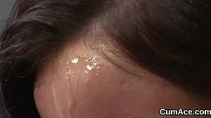 Model Swallows Cum Load