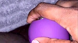 Ebony bbw plays with her pussy and squirts cum everywhere! 💦