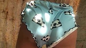 STEPDAUGHTER TIT PLAY WITH STEPDAD!