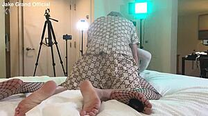 Rapper Punder Blond Tgirl i Hardcore Crossdressing Fuck