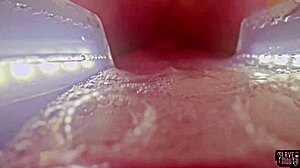 Vansinnig rebel Rhyder, jag menar smutsälskande tjej får frusen sperma bukkake i garaget straffad