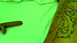 kalena mitrak - seguidor batendo uma punheta enquanto levo rola