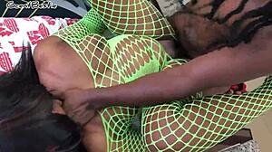 he offered 100 dollars to fuck my pretty pussy hard