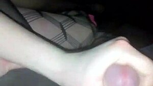 Amateur cum in pantyhose quickie