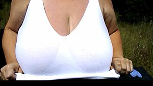 Cute Girl with Huge Boobs Shows Off! 😍