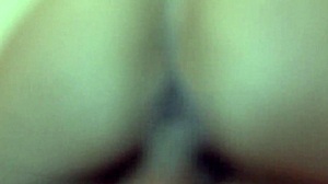 ما أصدق زوجتي الهواة الزانية تنيك خشن مع ابن زوجها وأنا في الشغل، وتاخد كريم باي