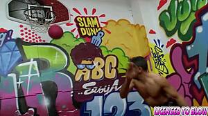 can valery summer blow with her bubble butt?