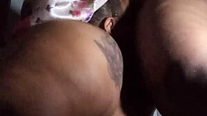 bbw gives sloppy head in bathroom