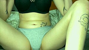 i wanna watch eva deva finger her big tits