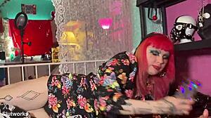 goddess starlavamp sucking her stepbro's dick while gooning