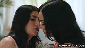 stepmom jennifer white agrees to energetic sex with stepdaughter gal ritchie including face sitting and tribbing