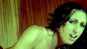 Fucking brunette milf rhiannon bray