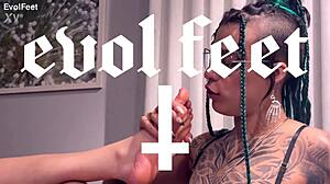 Wanna choke on my vibrator while worshipping my pretty toes till I cum?