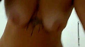 Trying to convince my man to leave his wife for me