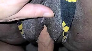 Mr makehersquirt3k making the wife squirt juicy pussy 😍