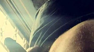 アラブの先生がバッドウルフ28からペニスシャワーされる